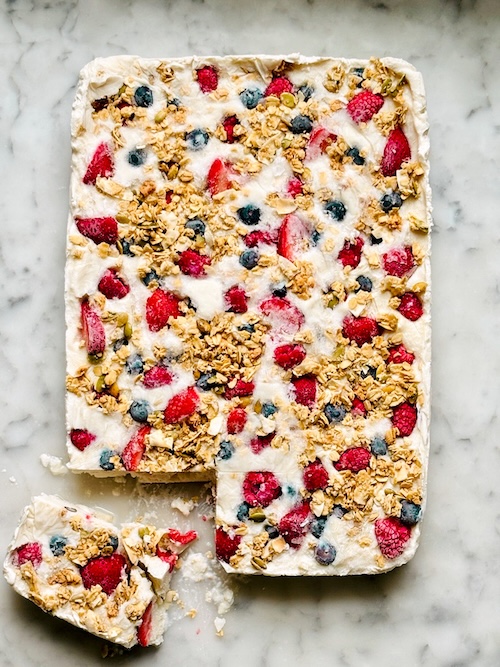 Berry yogurt bars with granola.