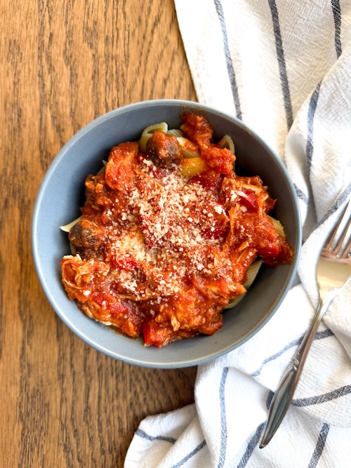 A bowl of quick and easy chicken cacciatore.