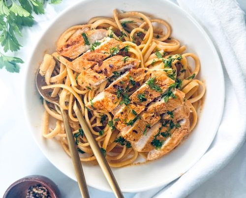 A bowl of chicken lazone.